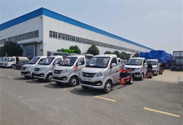 2025.6 15台长安钩臂垃圾车【批量发车】