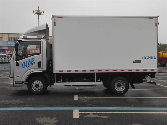 陕汽徳龙雪龙K1冷藏车潍柴160马力