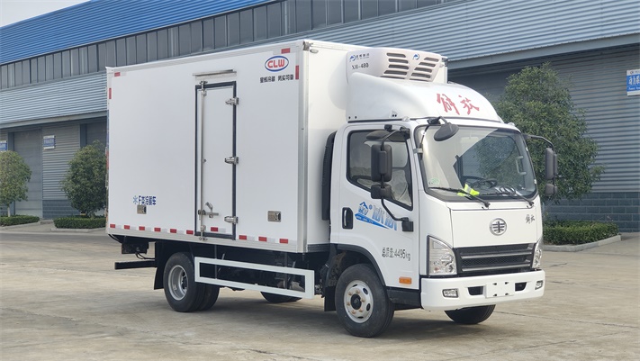 解放虎4.2米冷藏车