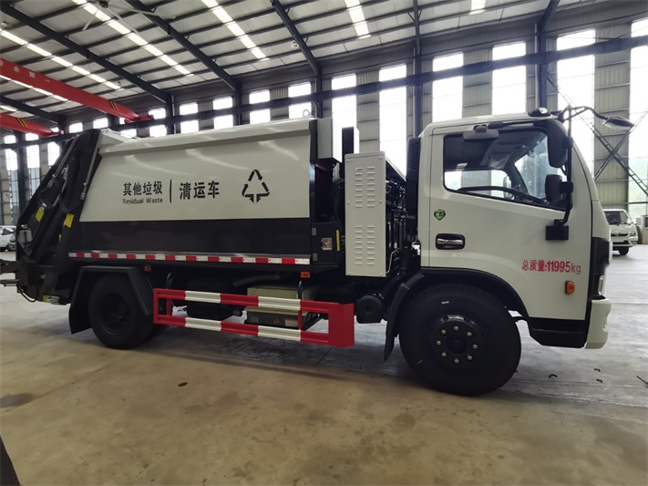 东风9方混电压缩式垃圾车